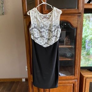 Black polyester dress w/lace top